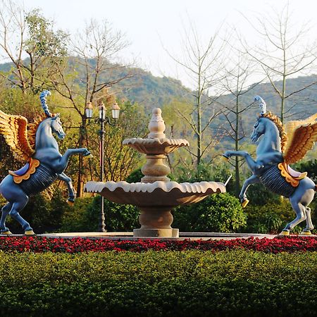 Chimelong Circus Hotel จูไห่ ภายนอก รูปภาพ