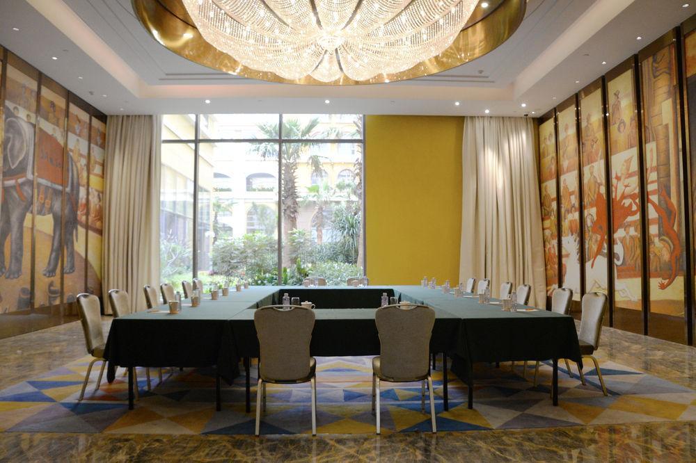 Chimelong Circus Hotel จูไห่ ภายนอก รูปภาพ
